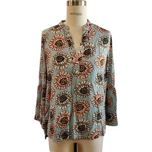 Loft Outlet Boho Flare Sleeves Big Flower Top Size‎ S
